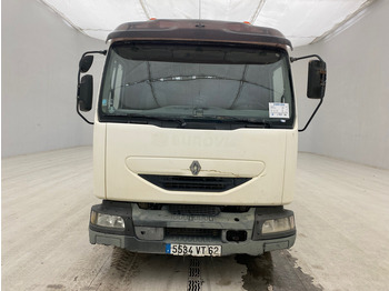 Truk tangki Renault Midlum 180 DCi: gambar 2 Truk tangki Renault Midlum 180 DCi: gambar 2