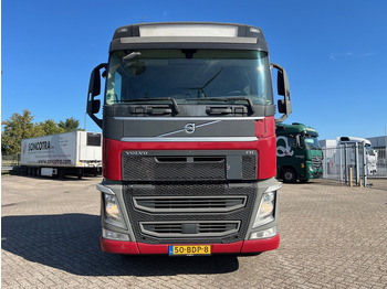 Tractor head Volvo FH13.420 Globetrotter - ADR: gambar 2