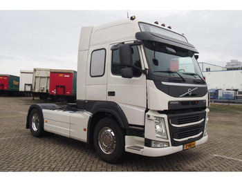 Tractor head Volvo FM 410 Globetrotter: gambar 3 Tractor head Volvo FM 410 Globetrotter: gambar 3