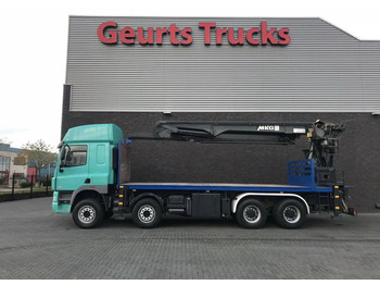 Truk derek DAF CF 460