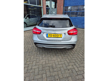 Mobil Mercedes-Benz GLA 200 automaat AMG Prestige: gambar 4 Mobil Mercedes-Benz GLA 200 automaat AMG Prestige: gambar 4