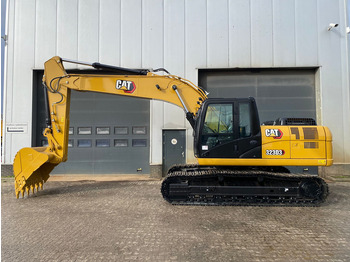 Ekskavator perayap CATERPILLAR 323D3