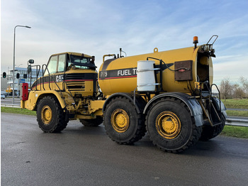 Truk tangki Caterpillar 725 Fuel truck: gambar 3