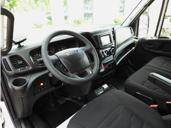 Truk berpendingin IVECO DAILY 70C17 REFRIGERATOR 1*C LIFT 10 PALLETS POWER SUPPLY 230V CRUISE CONTROL AIR CONDITIONING PNEUMATICS AUTOMATIC TRANSMISSION HI-MATIC TWIN WHEELS 170HP: gambar 2 Truk berpendingin IVECO DAILY 70C17 REFRIGERATOR 1*C LIFT 10 PALLETS POWER SUPPLY 230V CRUISE CONTROL AIR CONDITIONING PNEUMATICS AUTOMATIC TRANSMISSION HI-MATIC TWIN WHEELS 170HP: gambar 2