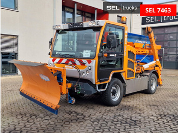 Truk bajak salju