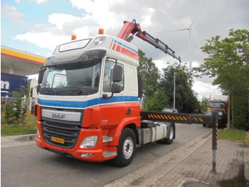 Truk derek DAF CF 440