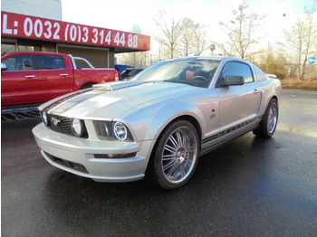 Mobil FORD