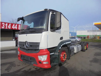 Truk sasis MERCEDES-BENZ Actros