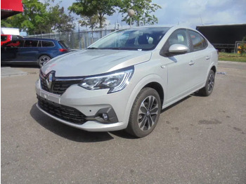 Mobil sedan RENAULT