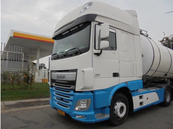 Tractor head DAF XF 440