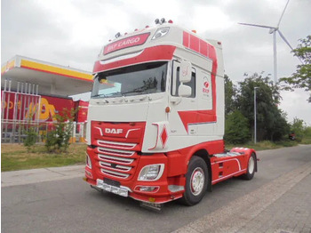 Tractor head DAF XF 530