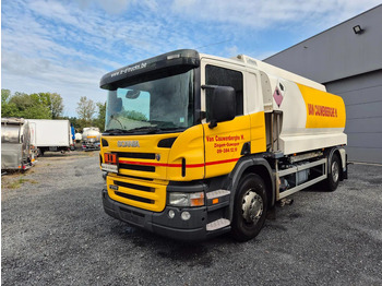 Truk tangki SCANIA P 270