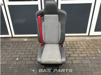 Tempat duduk RENAULT T