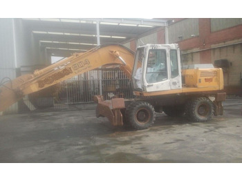 Ekskavator roda LIEBHERR A 904