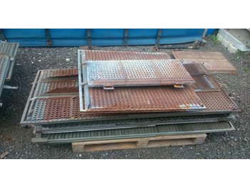 Lampiran NEW HOLLAND