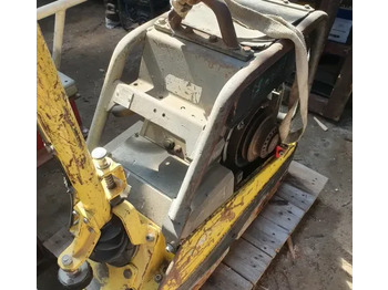 Pelat getar WACKER
