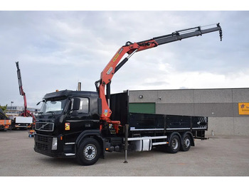 Truk derek VOLVO FM 330
