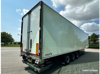 Semi-trailer berpendingin Schmitz Cargobull SCBS3B Carrier Vector 1550 Tail Lift 275 CM High Inside TOP Condition: gambar 4 Semi-trailer berpendingin Schmitz Cargobull SCBS3B Carrier Vector 1550 Tail Lift 275 CM High Inside TOP Condition: gambar 4