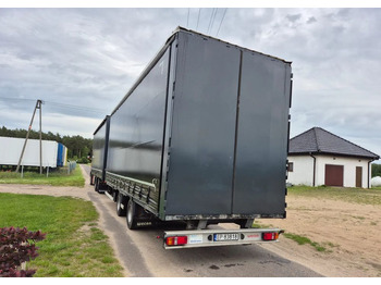 Trailer dengan terpal samping WECON
