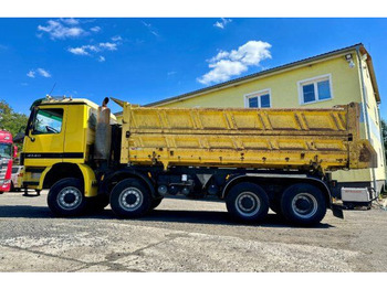 Truk jungkit Mercedes-Benz Actros 4148: gambar 4 Truk jungkit Mercedes-Benz Actros 4148: gambar 4