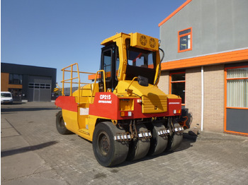 Roller pneumatik DYNAPAC CP215(HITACHI): gambar 2