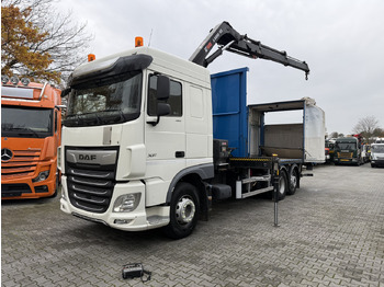 Truk derek DAF XF 480