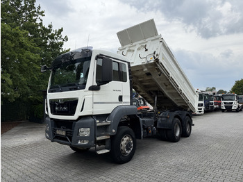 Truk jungkit MAN TGS 26.400