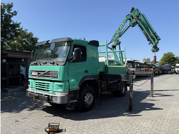 Truk derek VOLVO FM12 420