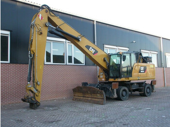 Mesin pengisi CATERPILLAR MH3024