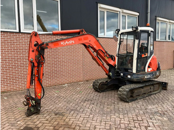 Ekskavator mini KUBOTA
