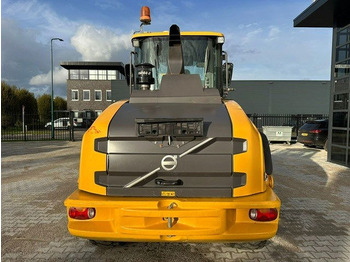 Wheel loader Volvo L45H: gambar 3
