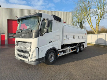 Truk tangki VOLVO FH