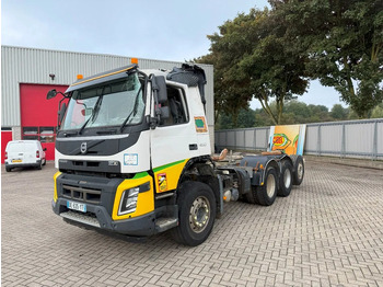 Truk sasis VOLVO FMX 450