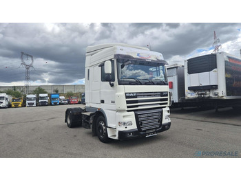 Tractor head DAF XF 105 460