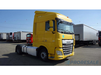 Tractor head DAF XF 460