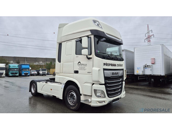 Tractor head DAF XF 530