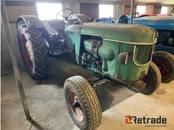 Peralatan pertanian Traktor DEUTZ D 55 Oldtimer Traktor: gambar 3