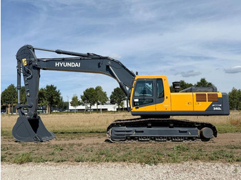 Ekskavator perayap HYUNDAI