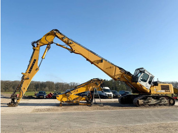 Ekskavator perayap LIEBHERR R 944