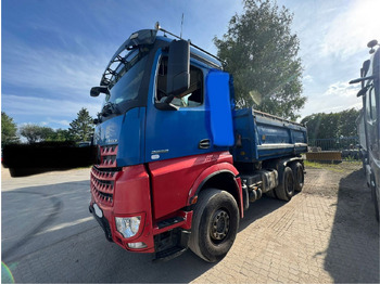 Truk jungkit MERCEDES-BENZ Arocs 2658