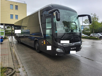 Bus pariwisata MAN Lion's Coach