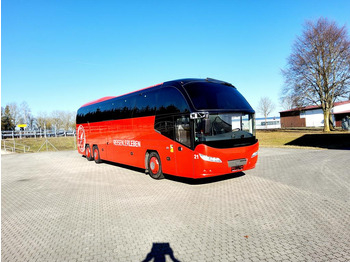 Bus pariwisata NEOPLAN