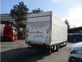 Truk dengan terpal samping DAF LF 12.260: gambar 2
