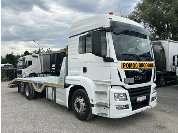 Truk pengangkut mobil MAN TGS 26.420