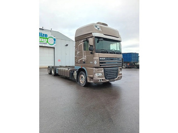 Truk sasis DAF XF 105 510