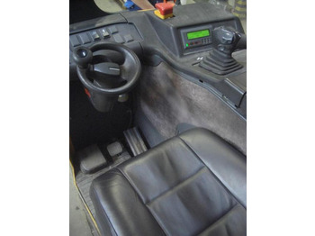 Jangkauan truk Jungheinrich ETV 214 AC Electric Reach Truck: gambar 5