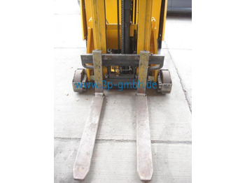 Jangkauan truk Jungheinrich ETV 214 AC Electric Reach Truck: gambar 2
