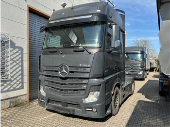 Tractor head MERCEDES-BENZ Actros 1851