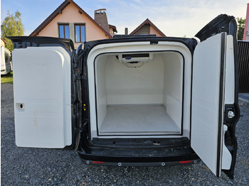 Van berpendingin FIAT Doblo