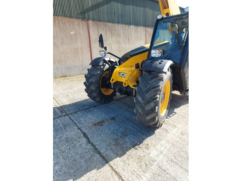 Telehandler 2021 JCB 527-58: gambar 3